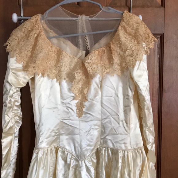 Priscilla of Boston Vintage 1950 wedding dress - Picture 6 of 10